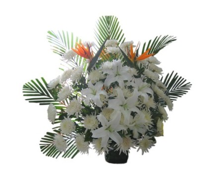 Chrysanthemums with lily