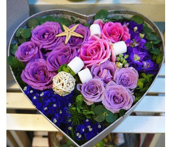 Heart of flowers gift box